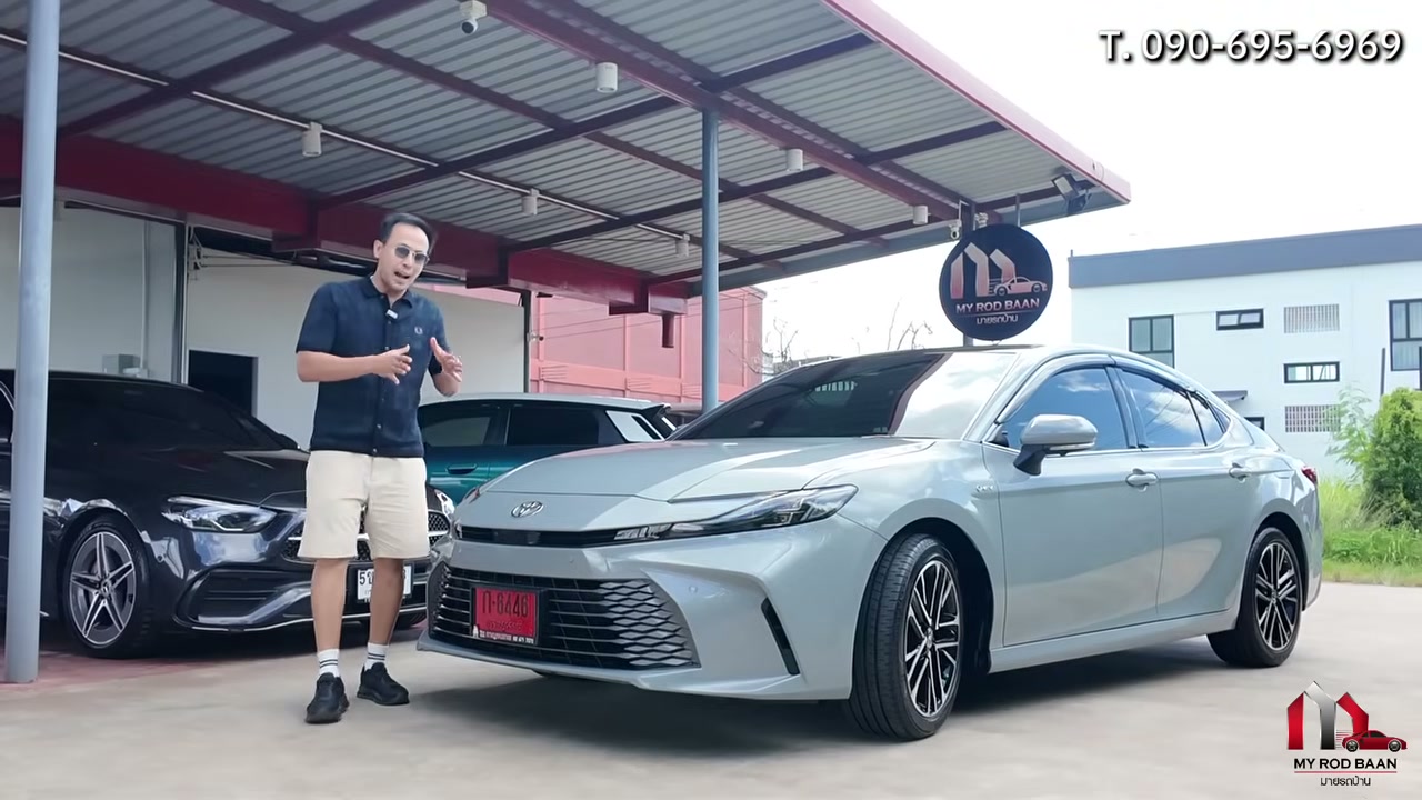 รีวิวเจาะลึก Toyota Camry HEV 2.5 Premium Luxury รถผู้บริหารไมล์น้อย สภาพป้ายแดงที่น่าจับจอง - บทความจาก ITBlockman