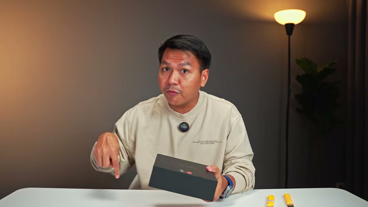 เจาะลึก Motorola Razr ทำไมทั่วโลกถึงฮิตแต่ไม่มีขายในไทย? แกะกล่อง Uncut แบบจัดเต็ม - บทความจาก ITBlockman