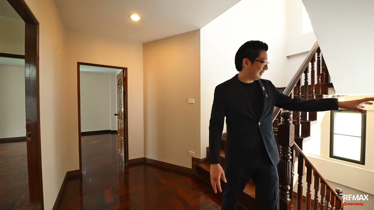เจาะลึกตึก 4 ชั้นครึ่ง ใจกลางเจริญรัถ ใกล้ไอคอนสยาม พื้นที่ใช้สอยจัดเต็ม 493 ตร.ม. - บทความจาก ITBlockman