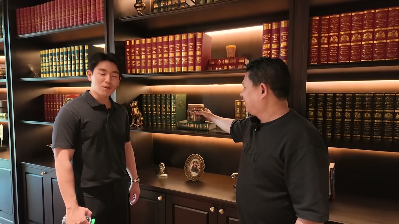 เปิดคฤหาสน์ 500 ล้าน พี่จิ๊บ JIB อาณาจักรแห่งความสำเร็จจากเด็กวัดสู่เจ้าพ่อวงการไอที - บทความจาก ITBlockman