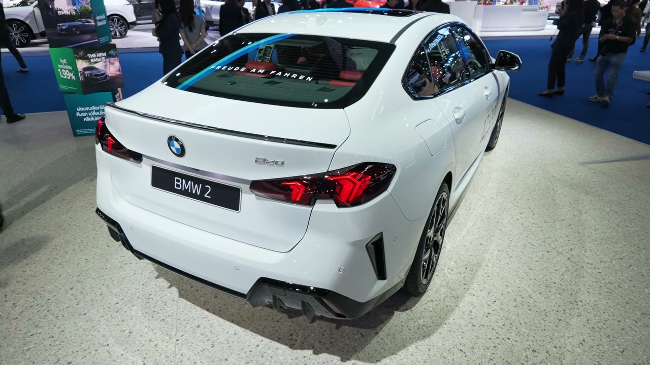 พาชม BMW iX3 รุ่นใหม่และทัพรถยนต์รุ่นพิเศษในงาน Motor Show 2026 พร้อมข้อเสนอสุดคุ้ม - บทความจาก ITBlockman