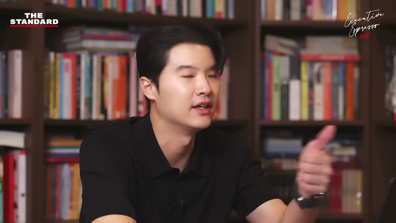 ใครจะโตเป็นหัวหน้า? เมื่อ AI เข้ามาเปลี่ยนโลกการทำงานของเด็กจบใหม่ - บทความจาก ITBlockman
