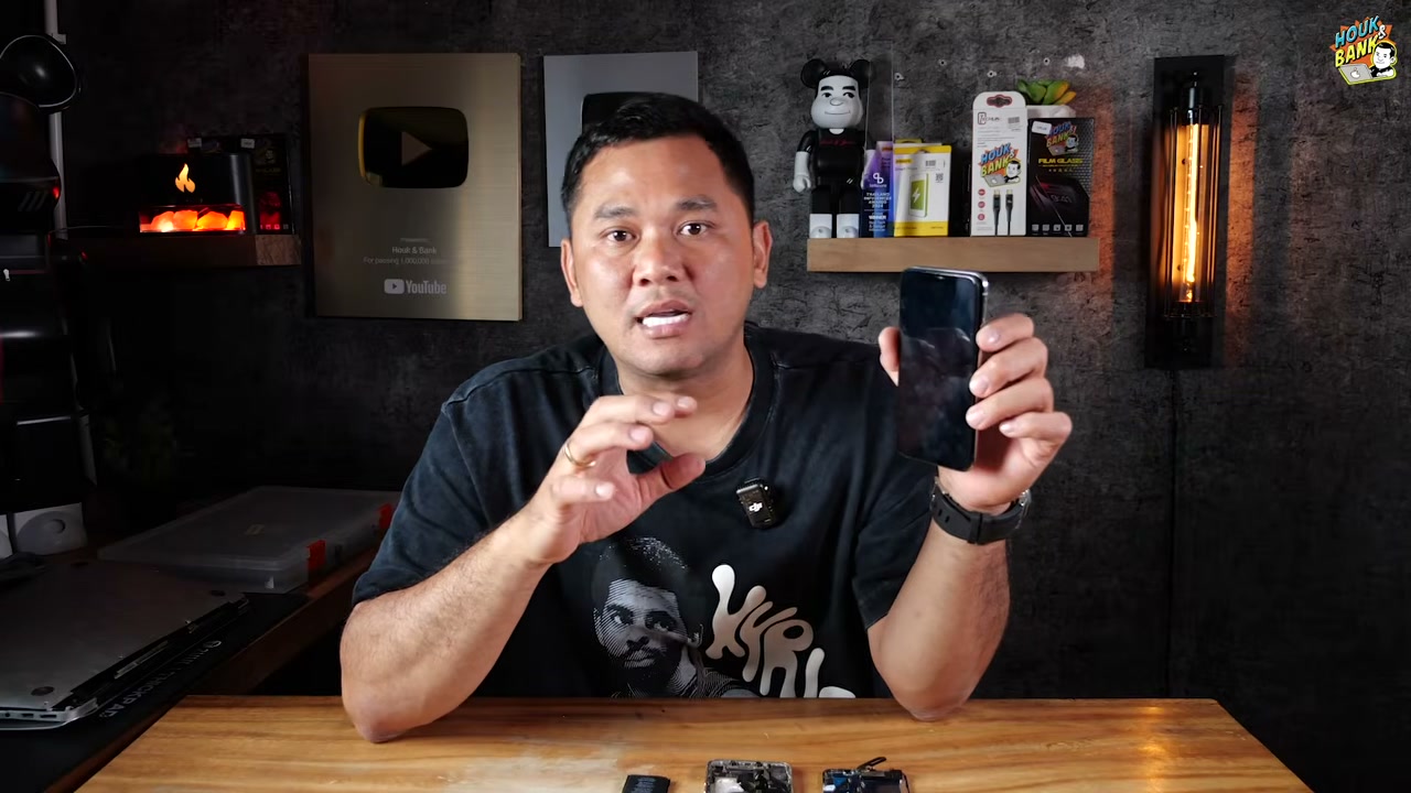 ล่าขุมทรัพย์ไอทีตลาดปัฐวิกรณ์: ชุบชีวิตซาก iPhone และ Macbook สุดคุ้ม - บทความจาก ITBlockman