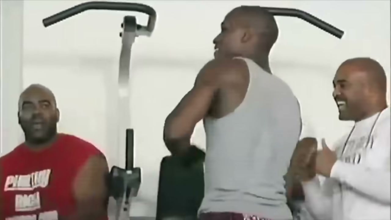 จากนักชกหมื่นล้านสู่กองหนี้: เบื้องลึกวิกฤตการเงินของ Floyd Mayweather - บทความจาก ITBlockman