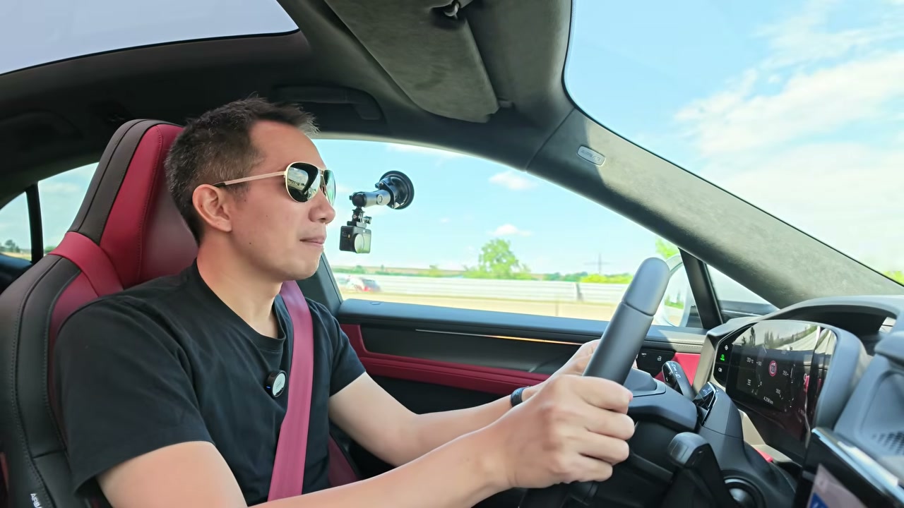 รีวิวเจาะลึก Porsche Cayenne Turbo Coupe Electric: ยานยนต์ไฟฟ้าตัวแรงที่เปลี่ยนนิยามของ SUV - บทความจาก ITBlockman